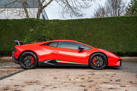 5.2 V10 LP 640-4 Performante Coupe 2dr Petrol LDF 4WD Euro 6 (s/s) (640 ps)