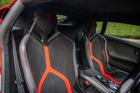 5.2 V10 LP 640-4 Performante Coupe 2dr Petrol LDF 4WD Euro 6 (s/s) (640 ps)