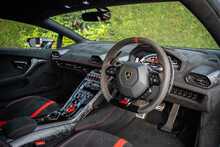 Lamborghini Huracan V10 LP 640-4 Performante 