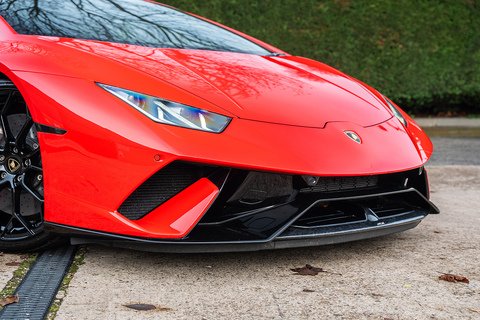 5.2 V10 LP 640-4 Performante Coupe 2dr Petrol LDF 4WD Euro 6 (s/s) (640 ps)