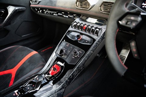 5.2 V10 LP 640-4 Performante Coupe 2dr Petrol LDF 4WD Euro 6 (s/s) (640 ps)