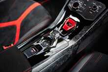 Lamborghini Huracan V10 LP 640-4 Performante 