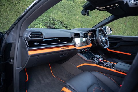 4.0 V8 BiTurbo 25.9kWh SE SUV 5dr Petrol Plug-in Hybrid Auto 4WD Euro 6 (800 ps)