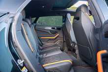 Lamborghini Urus V8 BiTurbo SE 