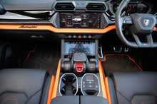 Lamborghini Urus V8 BiTurbo SE 