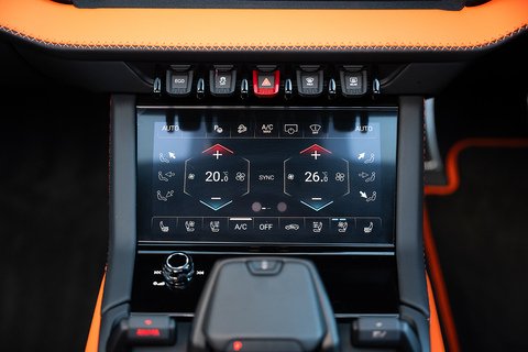 4.0 V8 BiTurbo 25.9kWh SE SUV 5dr Petrol Plug-in Hybrid Auto 4WD Euro 6 (800 ps)