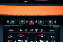 Lamborghini Urus V8 BiTurbo SE 