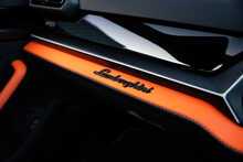 Lamborghini Urus V8 BiTurbo SE 