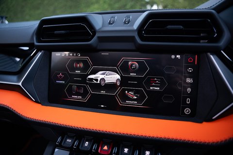 4.0 V8 BiTurbo 25.9kWh SE SUV 5dr Petrol Plug-in Hybrid Auto 4WD Euro 6 (800 ps)