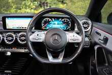 Mercedes-Benz CLA CLA200 AMG Line 