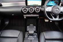 Mercedes-Benz CLA CLA200 AMG Line 