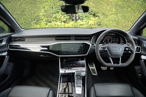 4.0 TFSI V8 Performance Carbon Vorsprung Estate 5dr Petrol Tiptronic quattro Euro 6 (s/s) (630 ps)