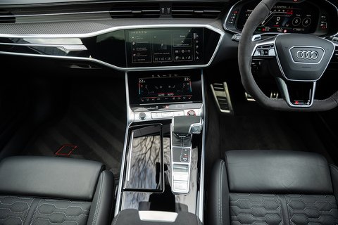 4.0 TFSI V8 Performance Carbon Vorsprung Estate 5dr Petrol Tiptronic quattro Euro 6 (s/s) (630 ps)