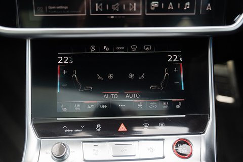 4.0 TFSI V8 Performance Carbon Vorsprung Estate 5dr Petrol Tiptronic quattro Euro 6 (s/s) (630 ps)