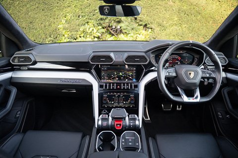 4.0 V8 BiTurbo SUV 5dr Petrol Auto 4WD Euro 6 (650 ps)