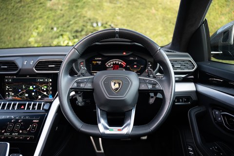 4.0 V8 BiTurbo SUV 5dr Petrol Auto 4WD Euro 6 (650 ps)