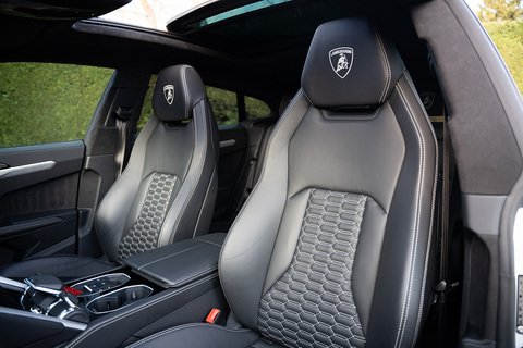 4.0 V8 BiTurbo SUV 5dr Petrol Auto 4WD Euro 6 (650 ps)