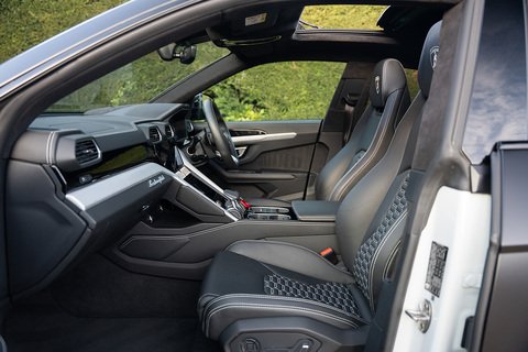 4.0 V8 BiTurbo SUV 5dr Petrol Auto 4WD Euro 6 (650 ps)