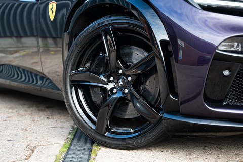 6.5 V12 SUV 4dr Petrol F1 DCT 4WD Euro 6 (s/s) (725 ps)