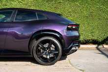 Ferrari Purosangue V12 