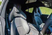 Ferrari Purosangue V12 