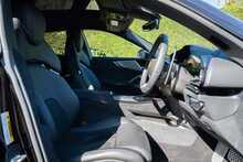 Ferrari Purosangue V12 