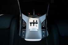 Ferrari Purosangue V12 