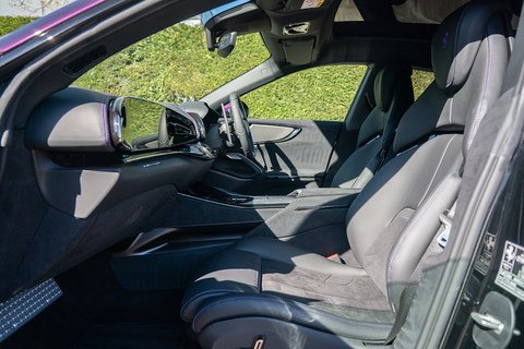 6.5 V12 SUV 4dr Petrol F1 DCT 4WD Euro 6 (s/s) (725 ps)