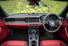 Porsche 911 T 992 Carrera 