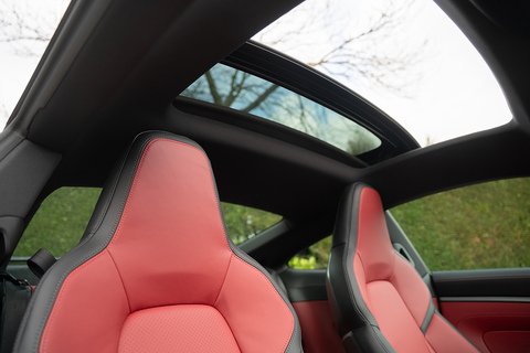 3.0T 992 Carrera Coupe 2dr Petrol PDK Euro 6 (s/s) (394 ps)