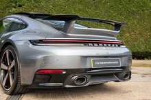 Porsche 911 T 992 Carrera 