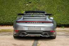 Porsche 911 T 992 Carrera 