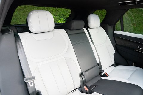 4.4 P530 V8 First Edition SUV 5dr Petrol Auto 4WD Euro 6 (s/s) (530 ps)