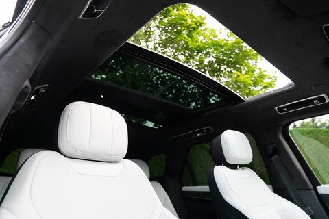 4.4 P530 V8 First Edition SUV 5dr Petrol Auto 4WD Euro 6 (s/s) (530 ps)