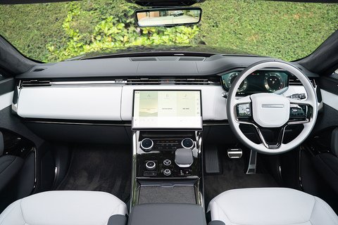 4.4 P530 V8 First Edition SUV 5dr Petrol Auto 4WD Euro 6 (s/s) (530 ps)