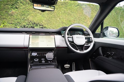 4.4 P530 V8 First Edition SUV 5dr Petrol Auto 4WD Euro 6 (s/s) (530 ps)