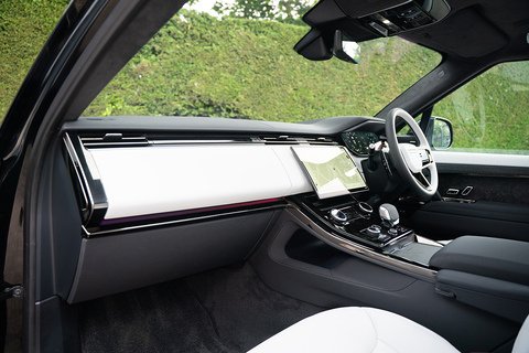 4.4 P530 V8 First Edition SUV 5dr Petrol Auto 4WD Euro 6 (s/s) (530 ps)