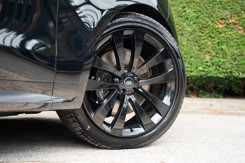 4.4 P530 V8 First Edition SUV 5dr Petrol Auto 4WD Euro 6 (s/s) (530 ps)