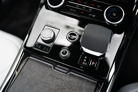 4.4 P530 V8 First Edition SUV 5dr Petrol Auto 4WD Euro 6 (s/s) (530 ps)