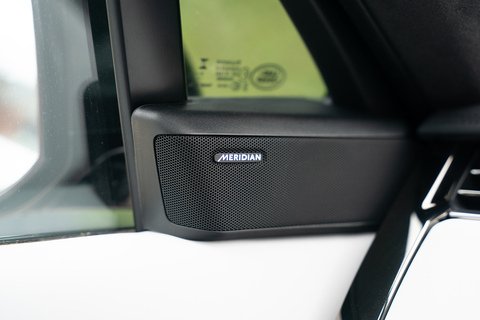 4.4 P530 V8 First Edition SUV 5dr Petrol Auto 4WD Euro 6 (s/s) (530 ps)