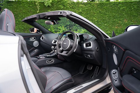 4.0 V8 Roadster 2dr Petrol Auto Euro 6 (510 ps)