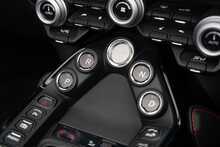 Aston Martin Vantage V8 