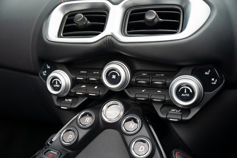 4.0 V8 Roadster 2dr Petrol Auto Euro 6 (510 ps)