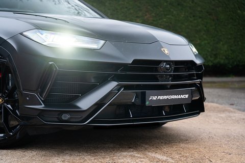 4.0 V8 BiTurbo S SUV 5dr Petrol Auto 4WD Euro 6 (666 ps)