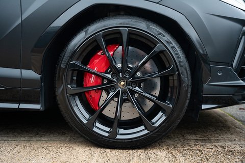 4.0 V8 BiTurbo S SUV 5dr Petrol Auto 4WD Euro 6 (666 ps)