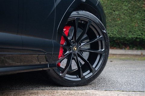 4.0 V8 BiTurbo S SUV 5dr Petrol Auto 4WD Euro 6 (666 ps)