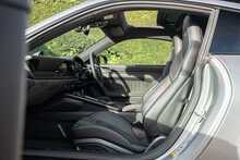 Porsche 911 T 992 Carrera 4 GTS 