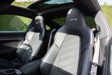 Porsche 911 T 992 Carrera 4 GTS 