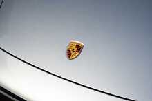 Porsche 911 T 992 Carrera 4 GTS 