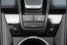 Porsche 911 T 992 Carrera 4 GTS 